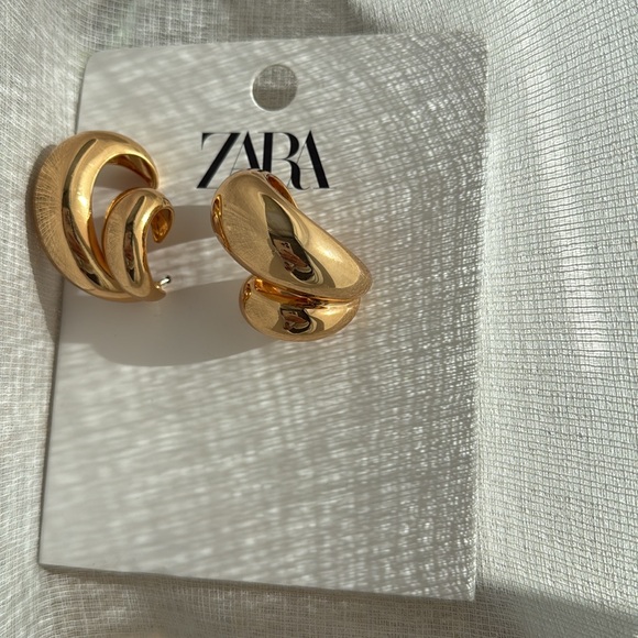 Zara Gold Hoop Earrings - Picture 10 of 11